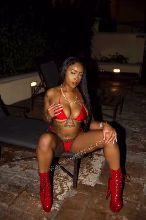 companion/Massage/S&M Angel / Vicky in Anaheim, CA