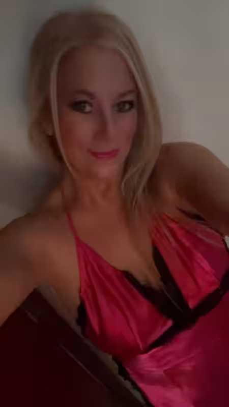 companion/Massage/S&M MK / Callie64calliekline69 in Cedar Rapids, IA