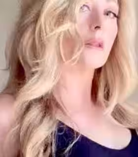 companion/Massage Annalise Anjou in Denver, CO