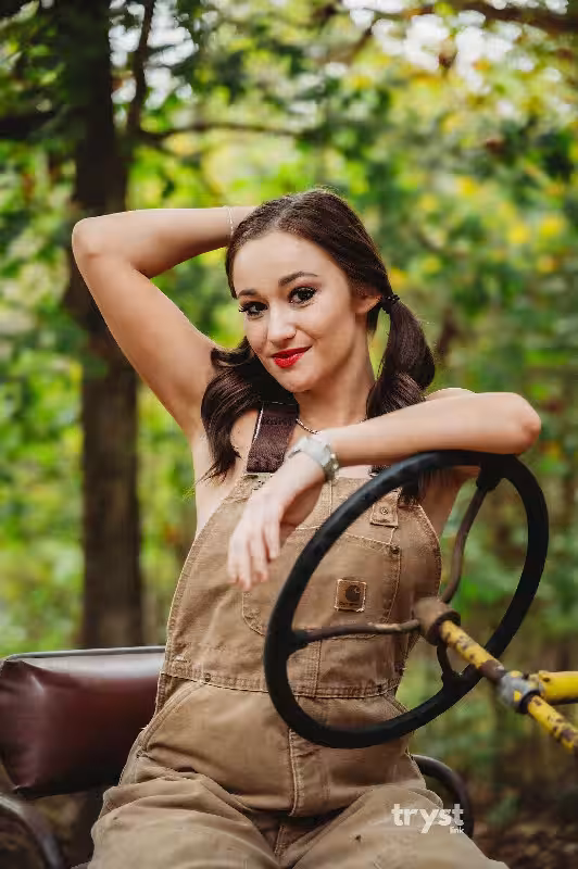 companion/Massage Sophia Grey / Rylie Grey in Greensboro, NC