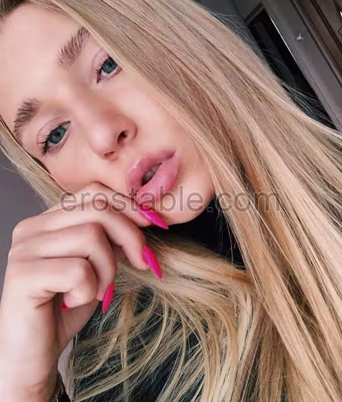 companion/Massage Martina in Hartford, CT