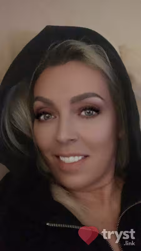 companion/Massage Britt Essex in Houston, TX