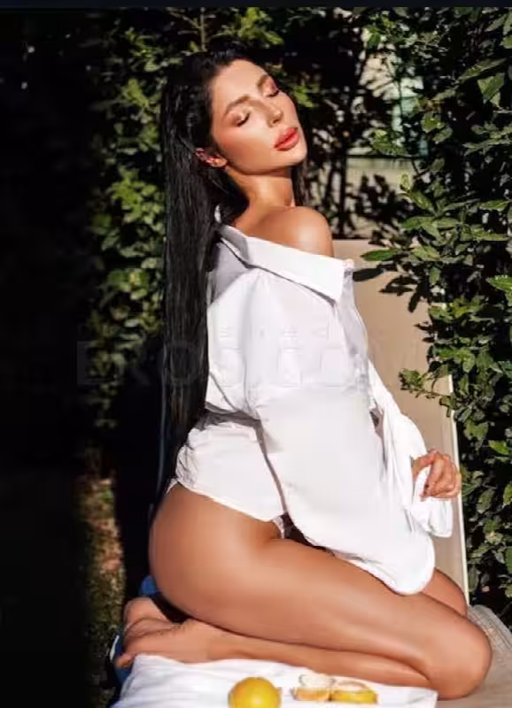 companion/Massage/S&M Elizabeth in Miami, FL