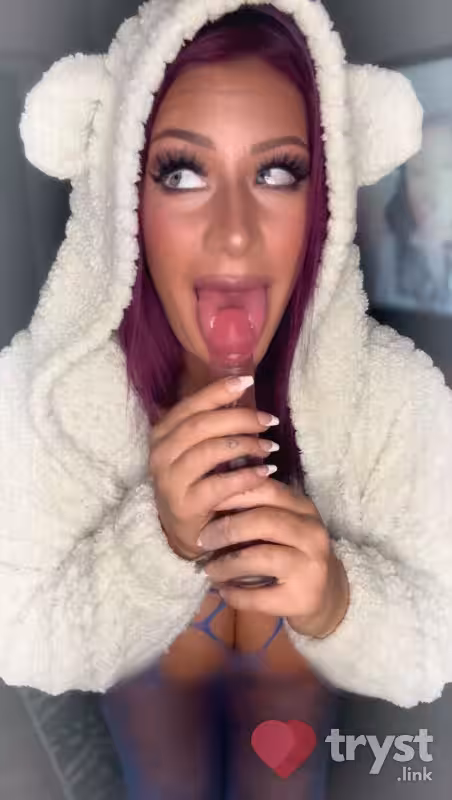 companion Olivia Foxx in Minneapolis, MN