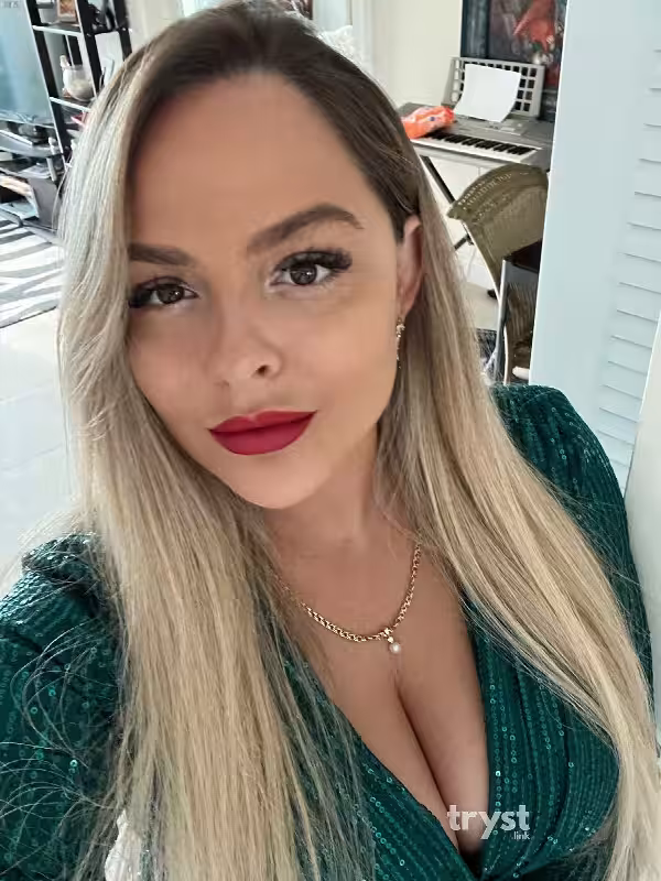 companion/Massage Elisa in Naples, FL