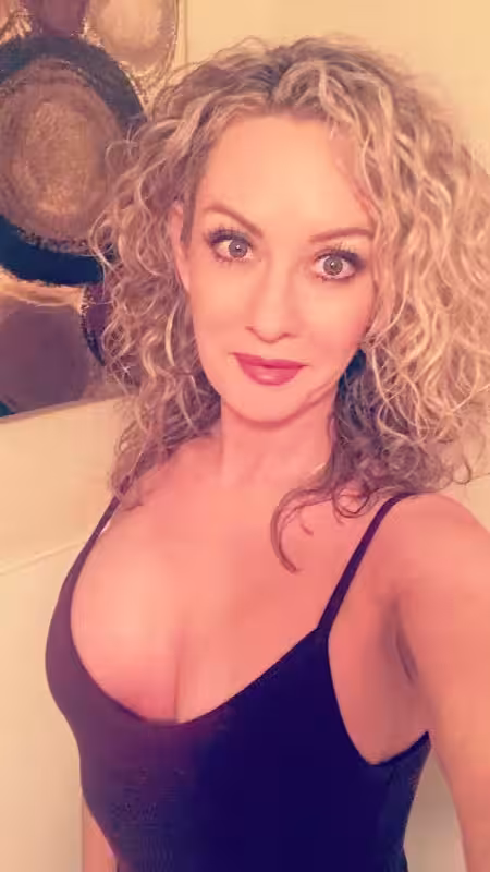 companion/Massage Veronica / April in Phoenix, AZ